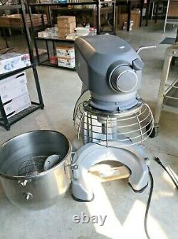 Hobart Legacy HL200 20 Qt. Commercial Planetary Stand Mixer with Accessories
