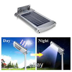 Outdoor Solar LED Street Light Commercial IP68 Parking Lot Sensor Lamp 1,000 LM
