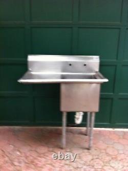 Stainless Steel Commercial Restaurant Single Sink Mint Condition